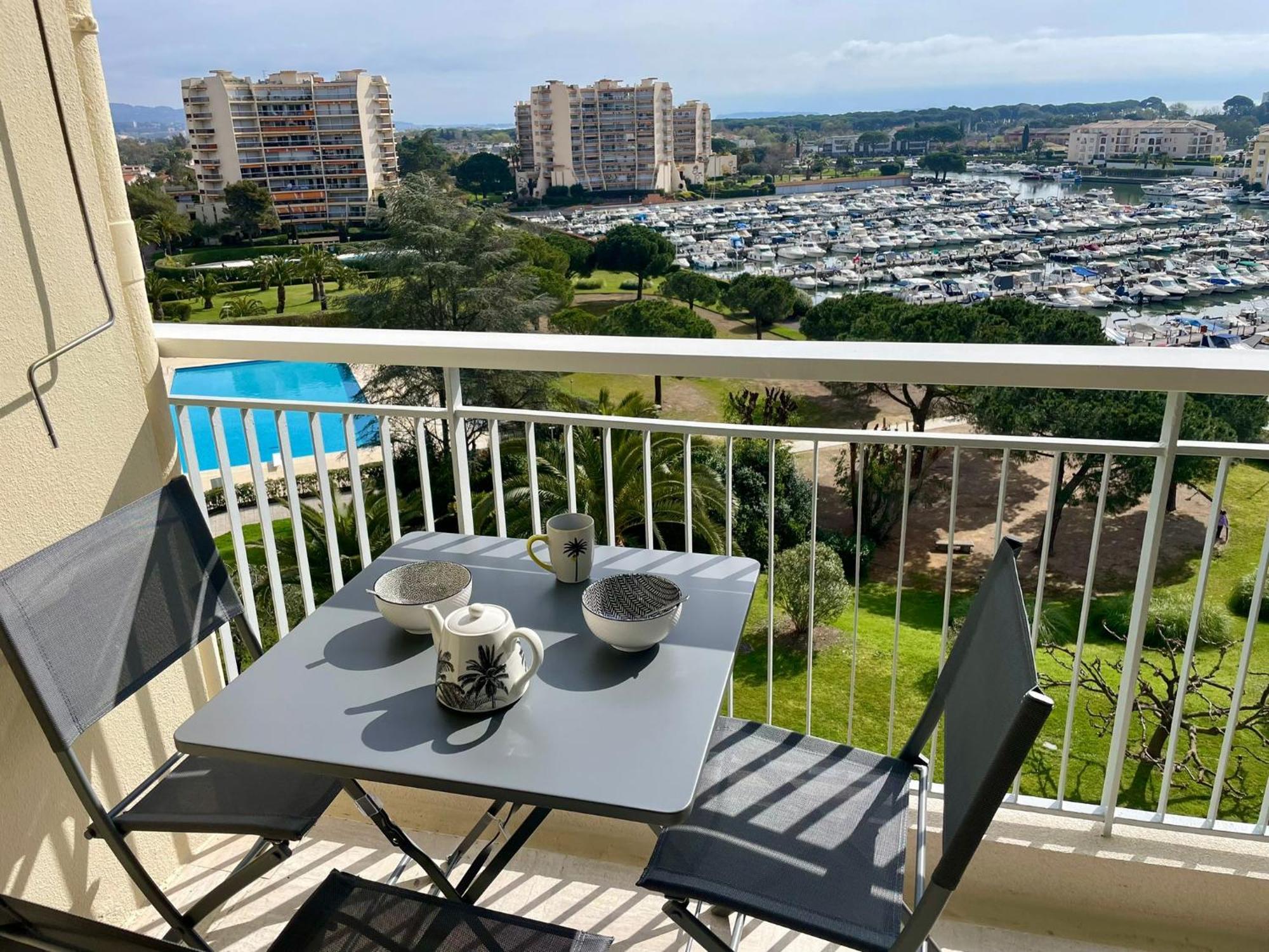 Studio Avec Vue Sur Marina Et Mer - 2 Adultes Et 1 Enfant Maximum Mandelieu-la-Napoule Exterior photo